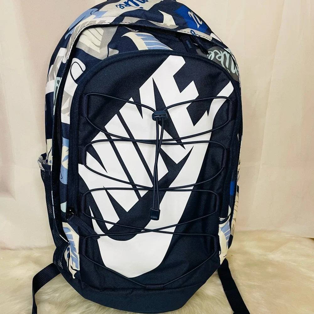 Nike bold backpack